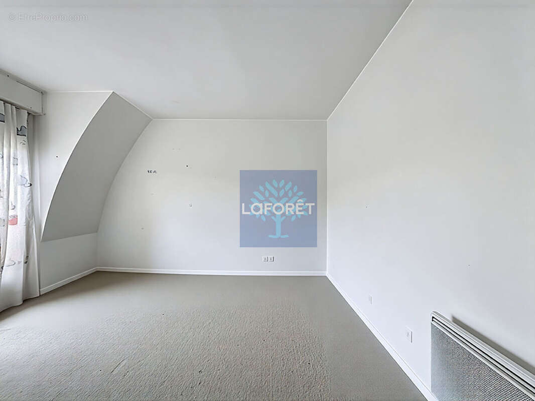 Cergy (95) - bel appartement 3 pieces avec box + parking sup + cave - photo 12