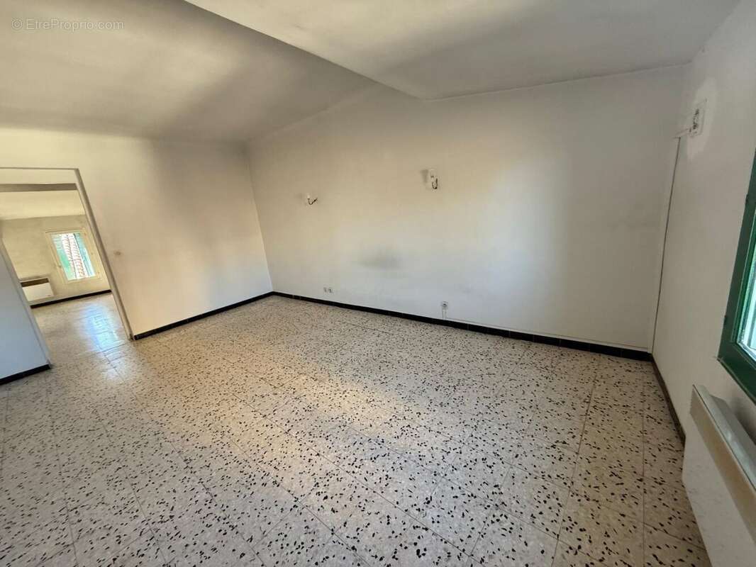 Appartement à MONTAGNAC