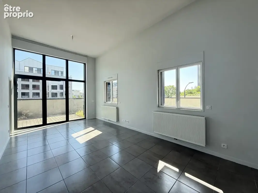 Appartement 3 pièces 73 m² à vendre à Bordeaux (33300) - photo 2