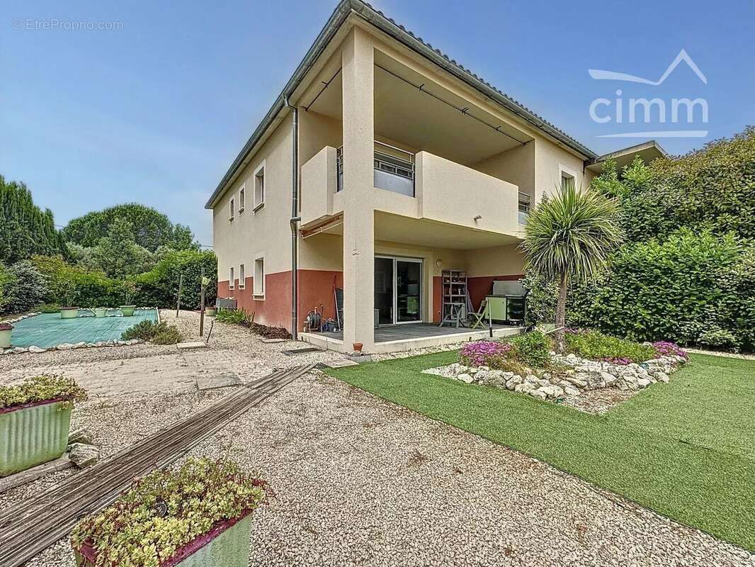 Appartement à MAZAN