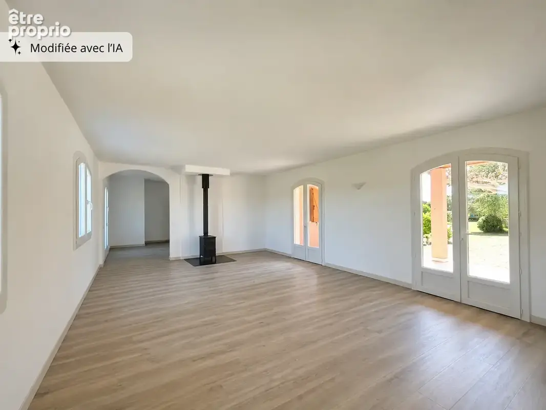 Grande maison avec terrasse, terrain de 2 500 m2 - photo 5