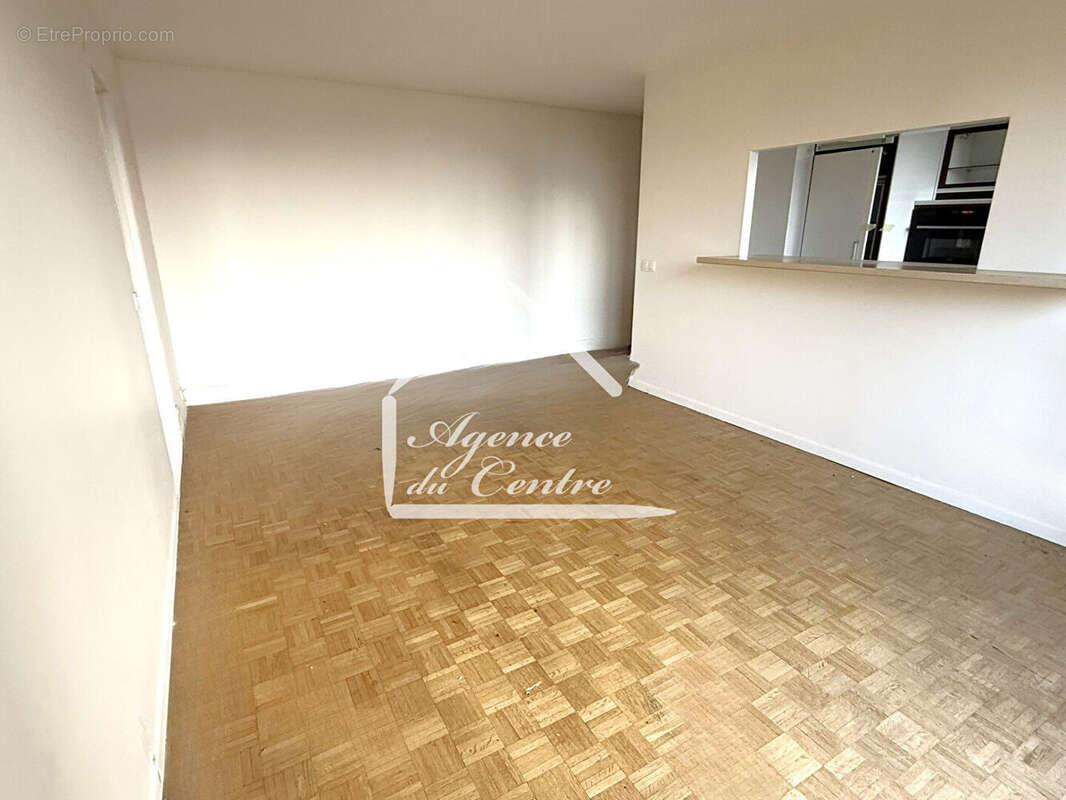 Appartement à L'HAY-LES-ROSES