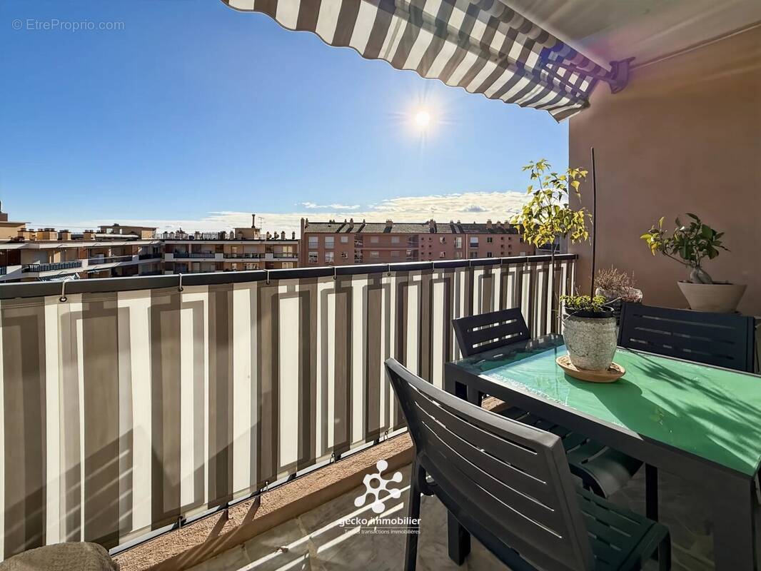 Appartement à VENCE