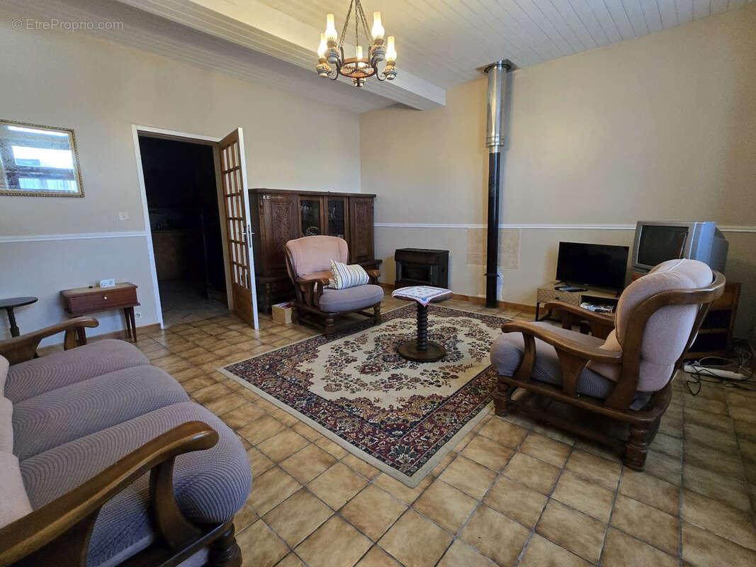 Maison à VILLAMBLARD