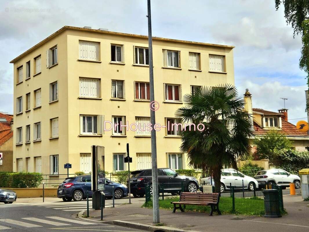 Appartement à COLOMBES