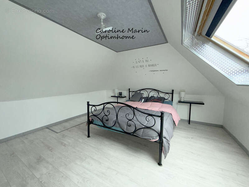 Maison à SAINT-OUEN-DE-THOUBERVILLE