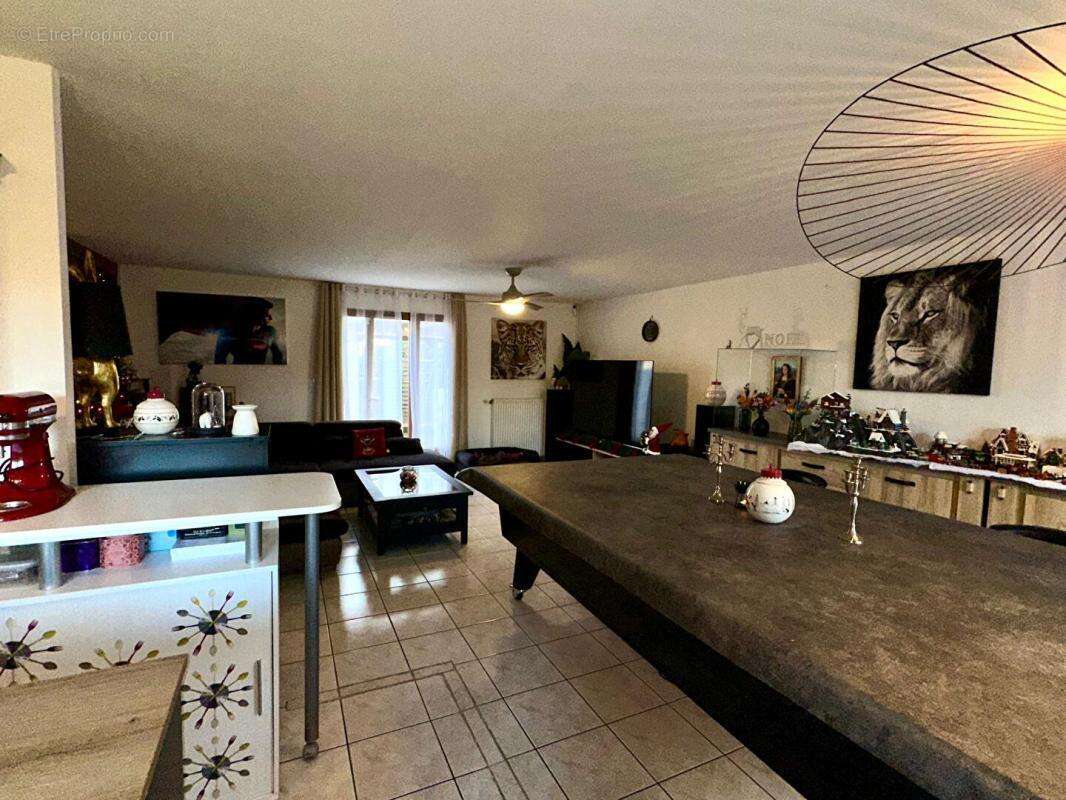 Maison à VILLEMANDEUR