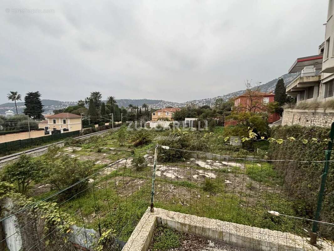 Terrain à VILLEFRANCHE-SUR-MER