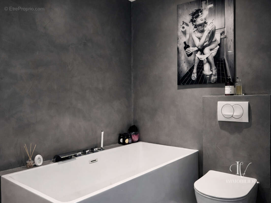 Appartement à AMBILLY