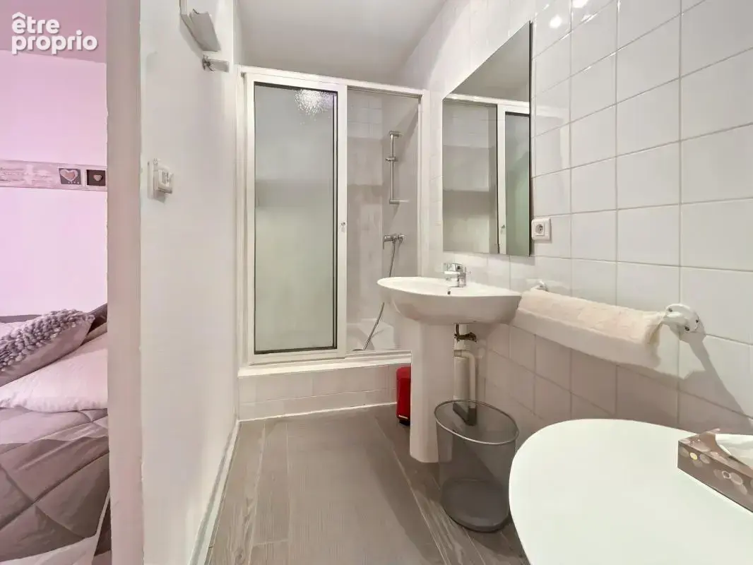 Maison atypique avec terrasse et stationnement – Béziers Centre - À Vendre - photo 30