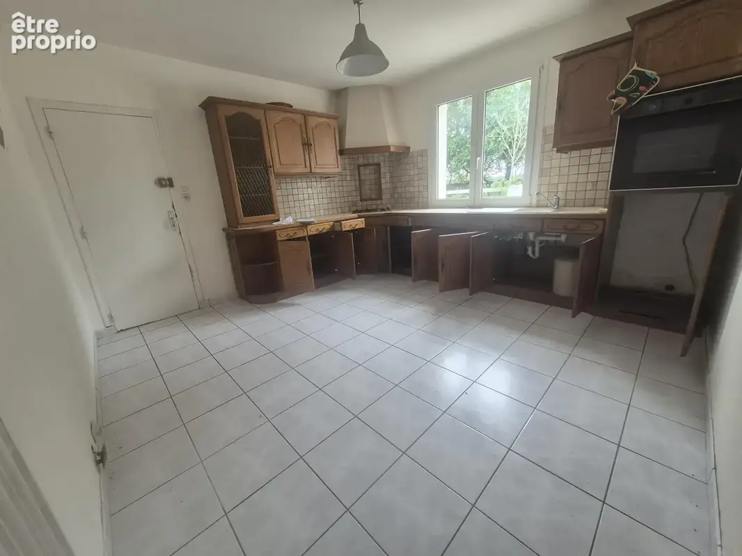 Maison familiale 135 m2   4 chambres   Terrain 1 231 m2 - photo 7