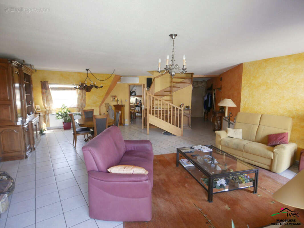 Appartement 114 m² à Lingolsheim  - photo 2