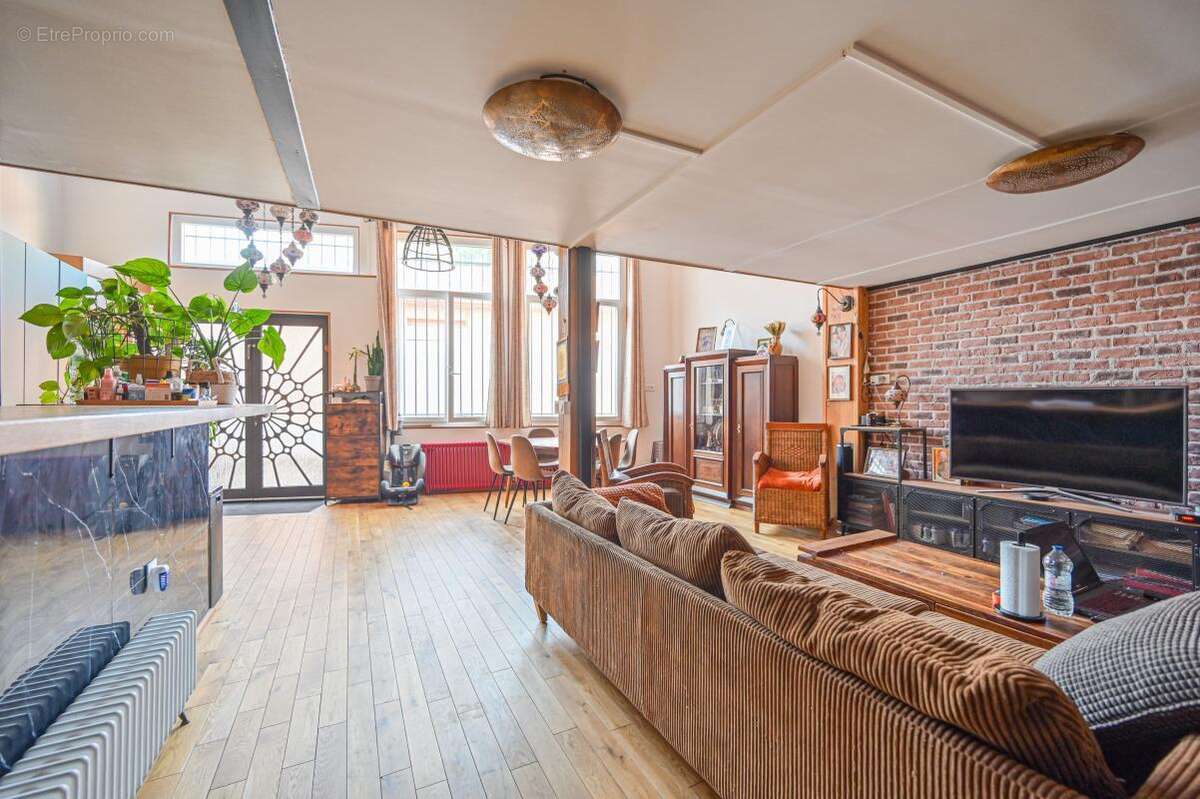 Appartement à PARIS-19E