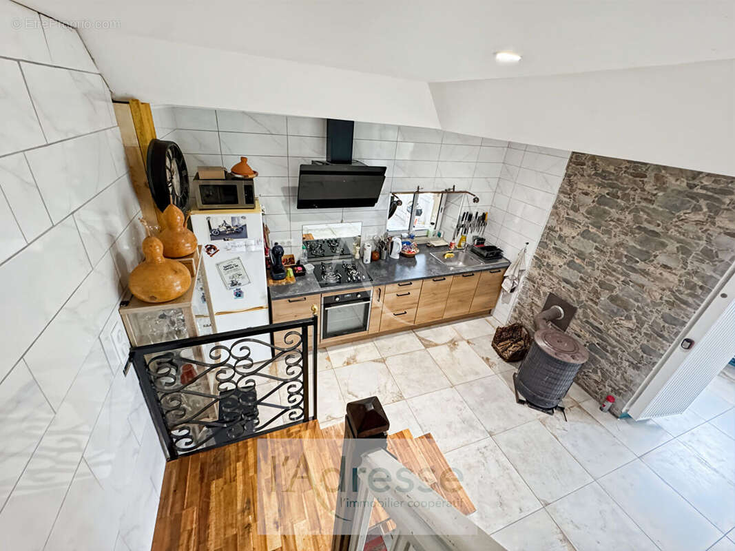 Maison à PUY-L&#039;EVEQUE