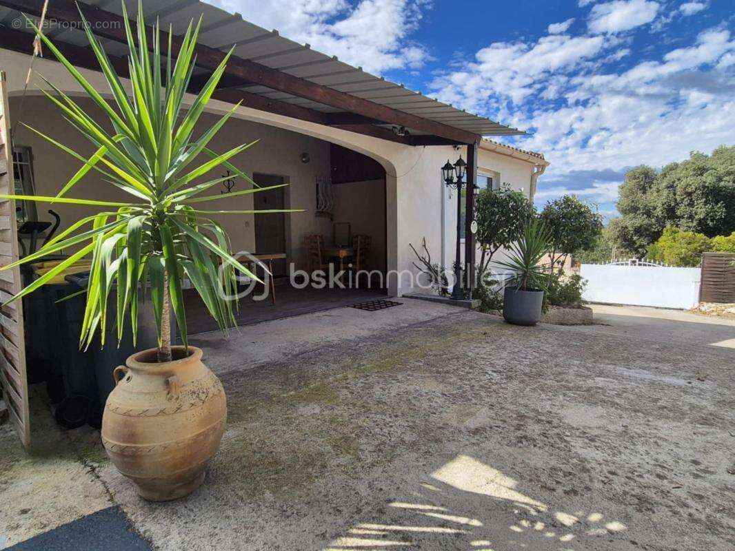 Villa de plain-pied & 3 studios indépendants – Un domaine qui s'autofinance - photo 3