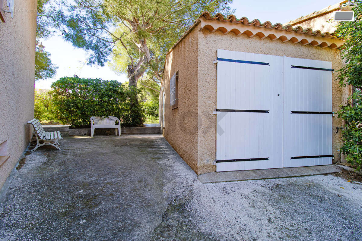 Maison à SIX-FOURS-LES-PLAGES