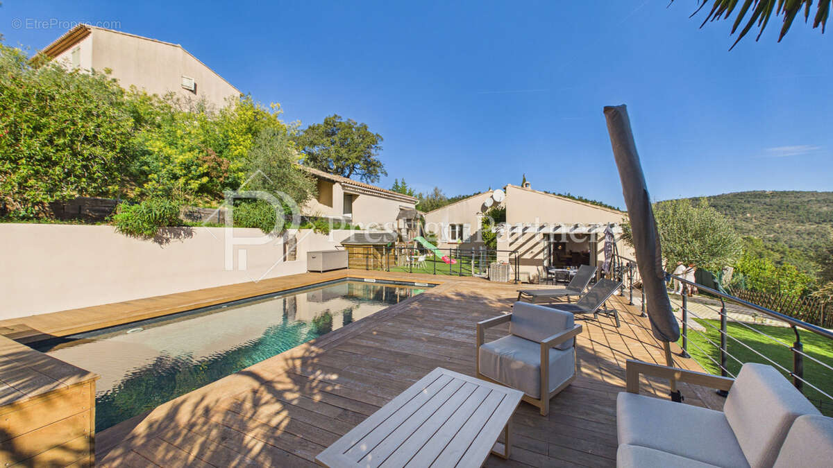 Villa avec piscine au Plan de la Tour - photo 25