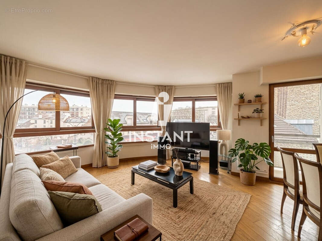 Appartement à SAINT-MAUR-DES-FOSSES