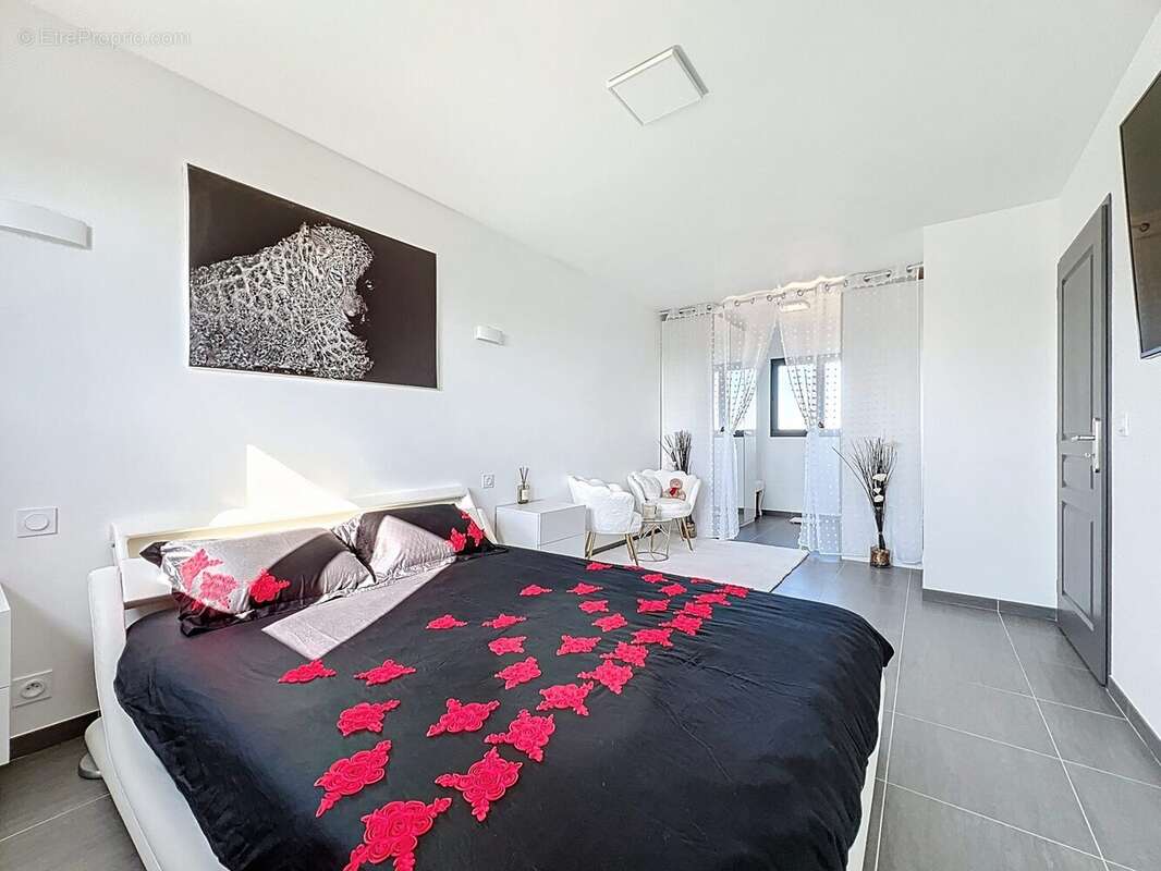 Maison à SAINT-DENIS-SUR-LOIRE