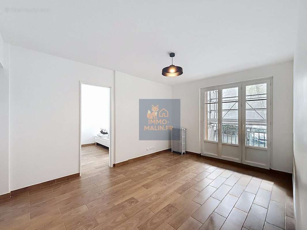 Salon - Appartement à IVRY-SUR-SEINE