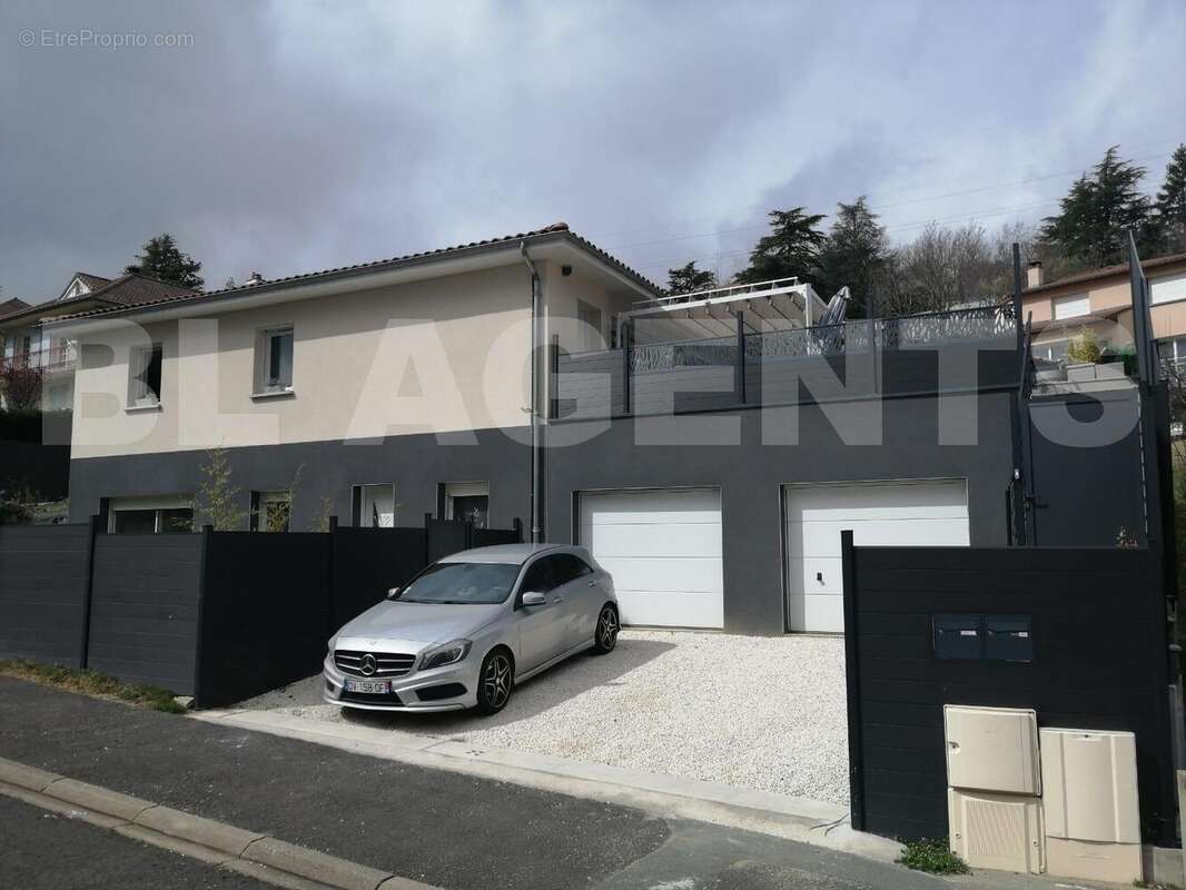 WhatsApp Image 2023-06-20 à 17 - Appartement à DURTOL