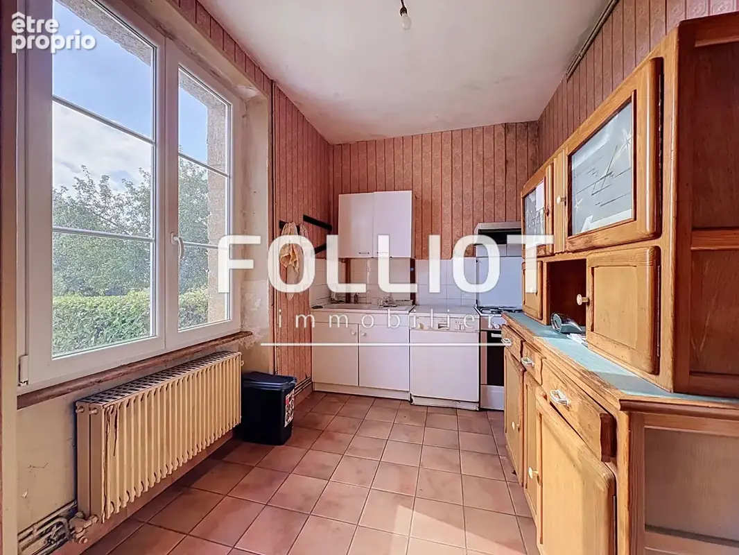 Maison en pierre avec plus de 4 hectares de terrain - Bacilly - photo 6