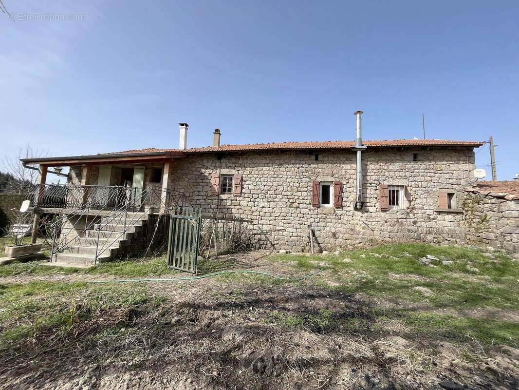 Maison à SAINT-BASILE