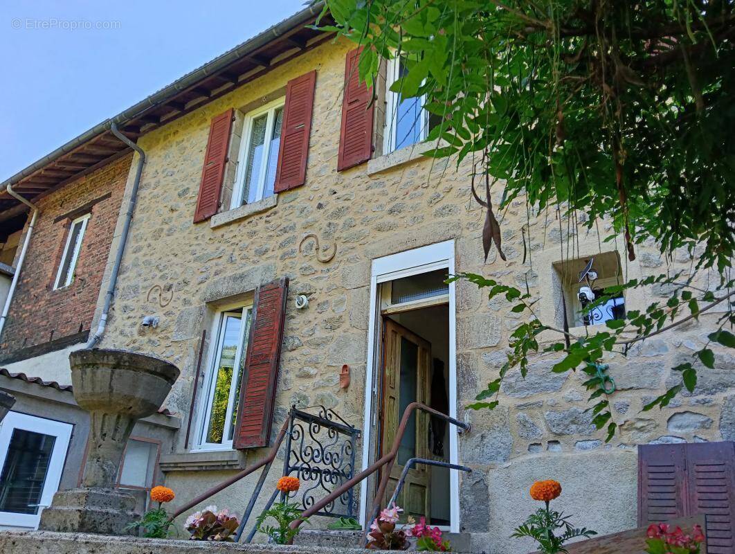 Maison à AUBIN