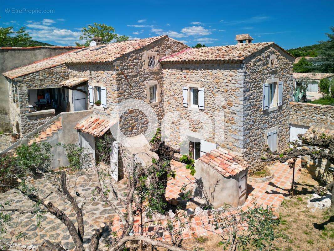 Maison à VALLON-PONT-D'ARC