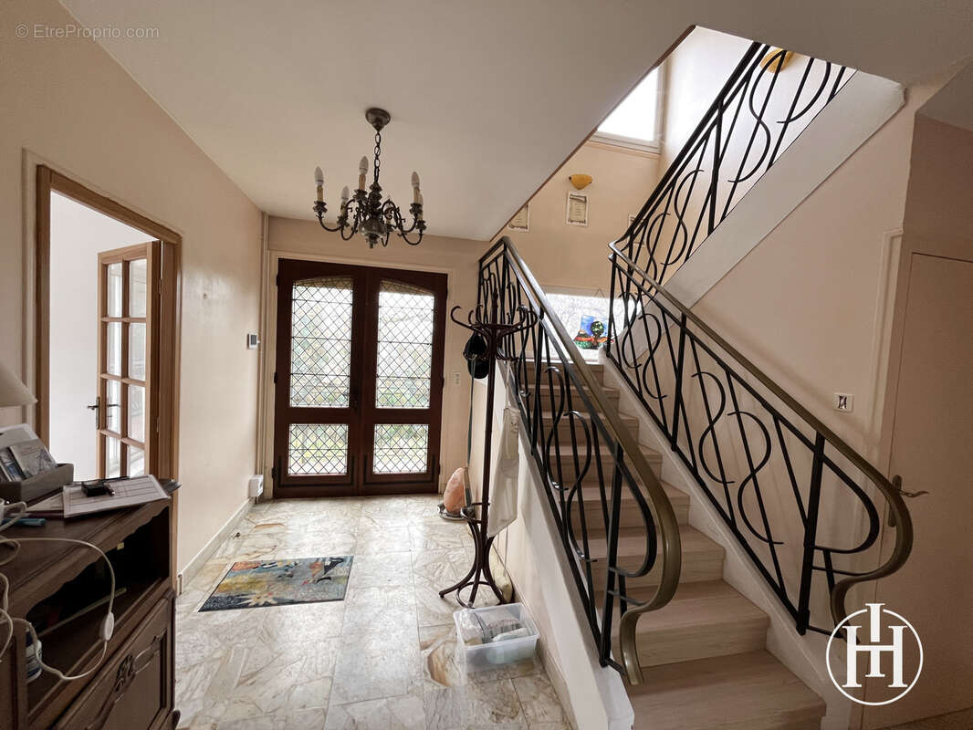 Maison à SAINT-AMAND-MONTROND