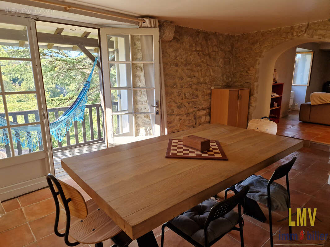 Maison à RAUZAN