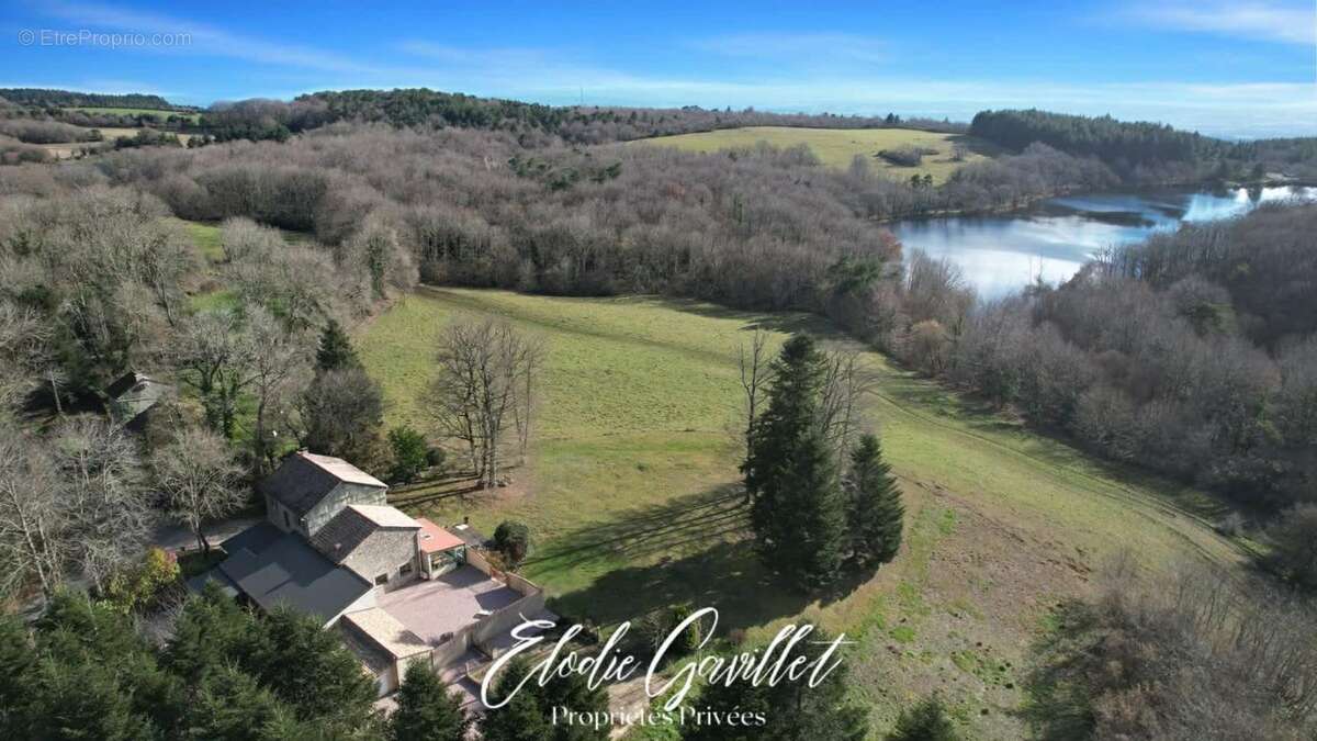 Propriété de caractère avec vue imprenable sur le lac de Saint Denis (11310) - photo 15