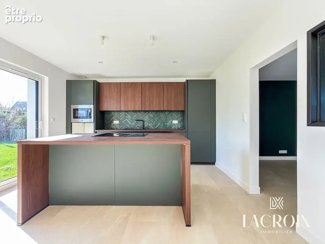 A vendre - maison 8 pièces - saint-carné - photo 2