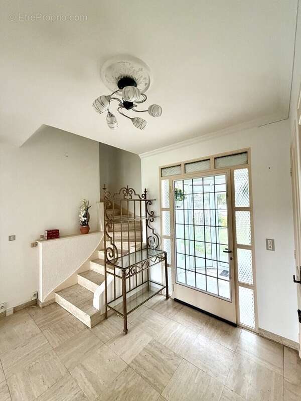 Maison à ARNIERES-SUR-ITON