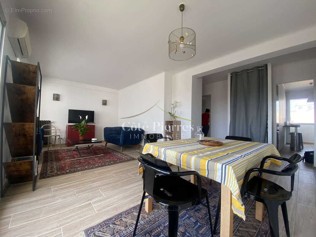 Appartement à NIMES