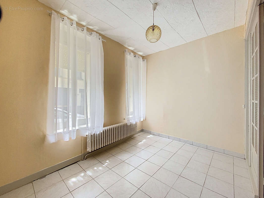 Appartement à LE CATEAU-CAMBRESIS