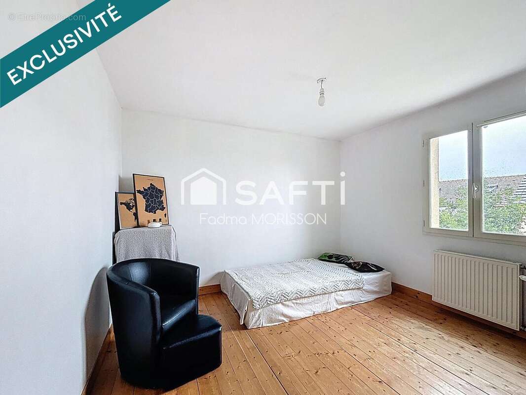 Photo 9 - Maison à CHANTELOUP-LES-VIGNES