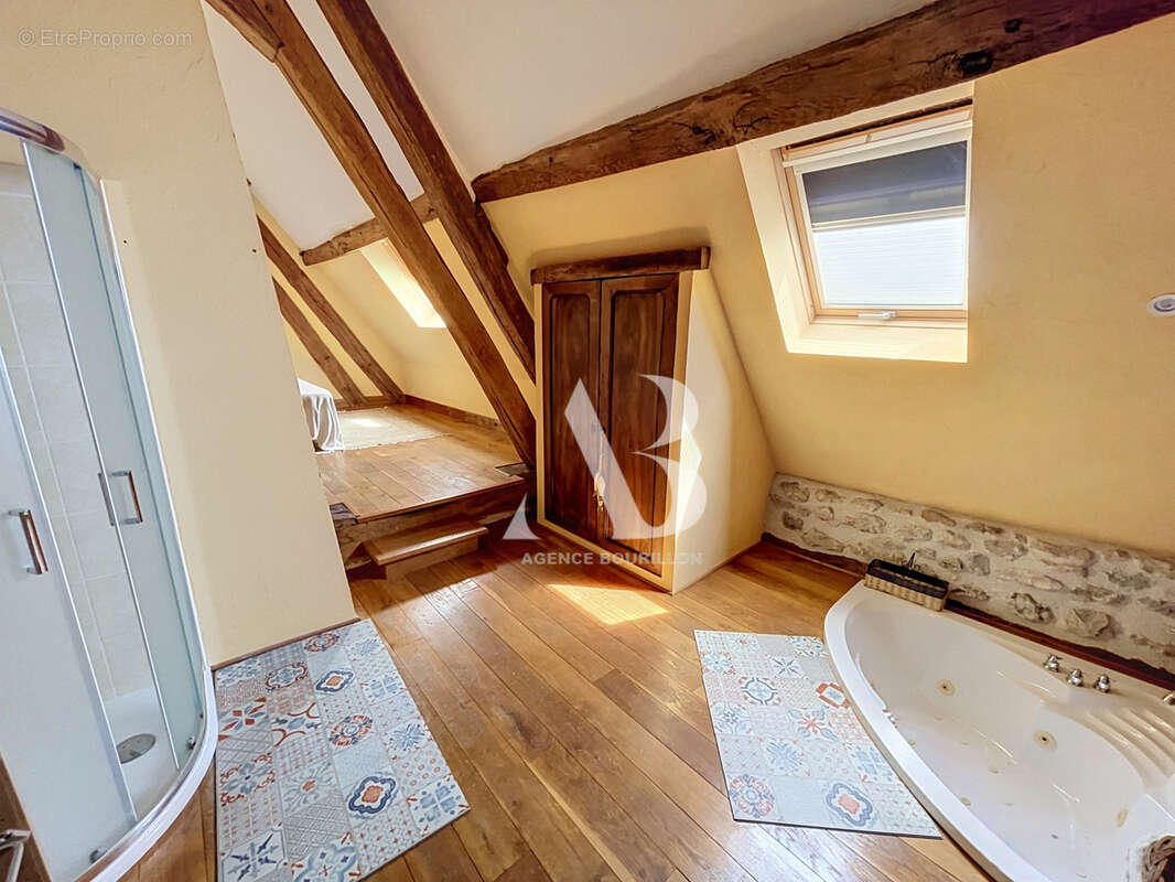 Maison à GASTINS