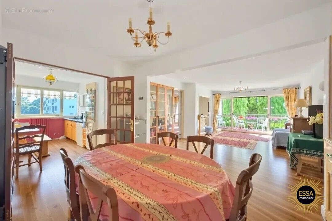 Appartement à NOISY-LE-ROI