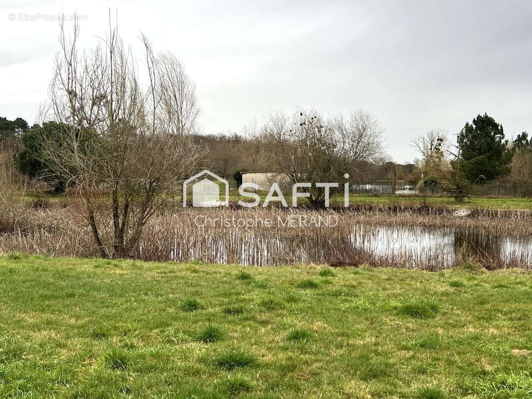 Photo 4 - Maison à LES ORMES