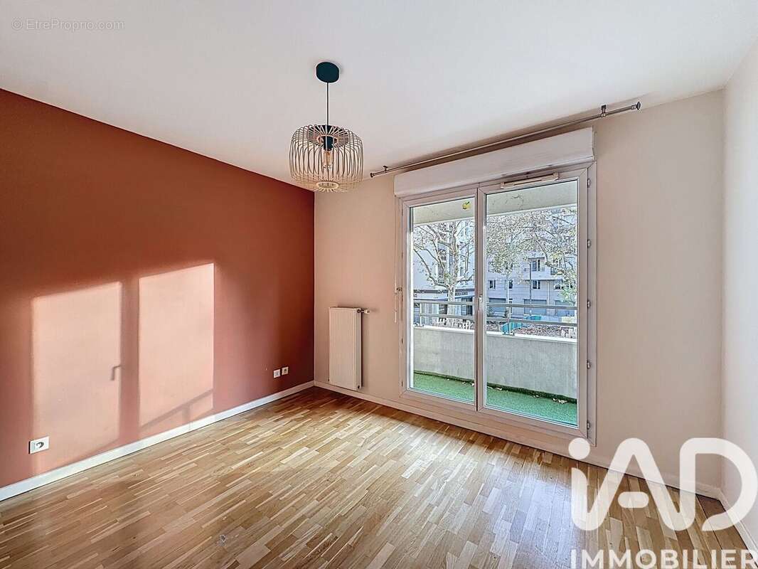 Photo 7 - Appartement à VILLEURBANNE