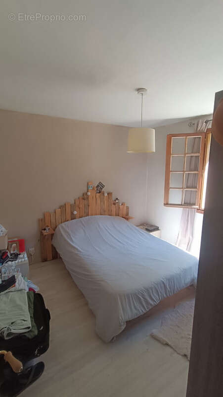 Maison à CHAMPAGNAC-DE-BELAIR