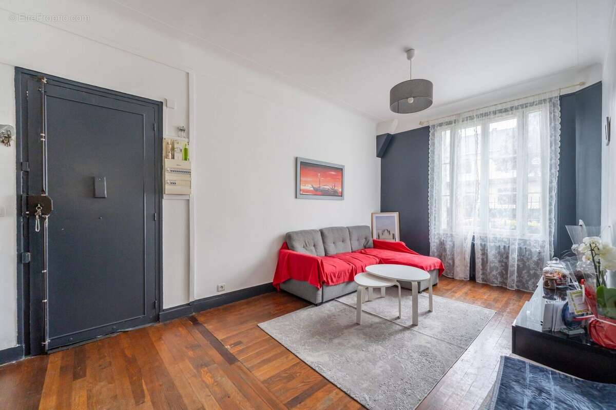 Appartement à LA COURNEUVE