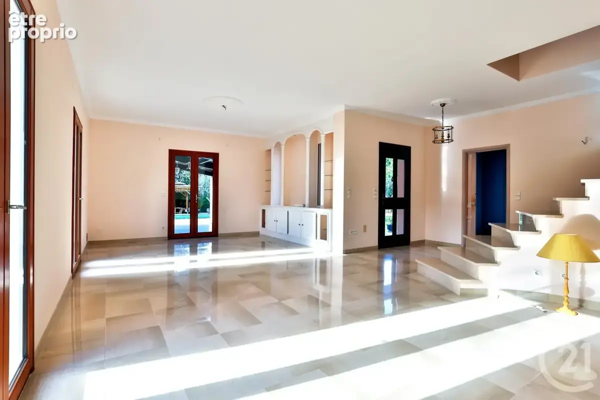 Maison 8 pièces 200 m² à vendre à Villefranche-Sur-Mer (06230) - photo 7