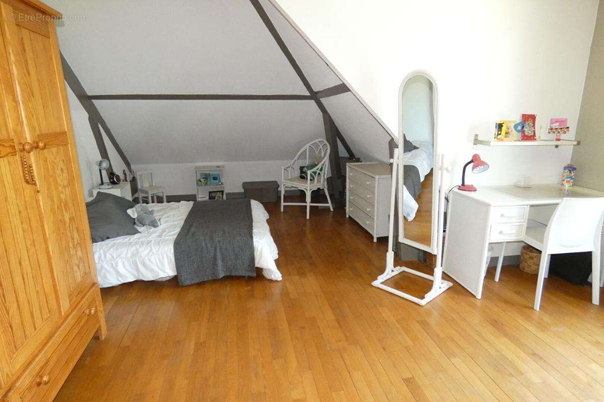 Belle maison 5 chambres - parfait état - proche commerces et écoles à pied - photo 14