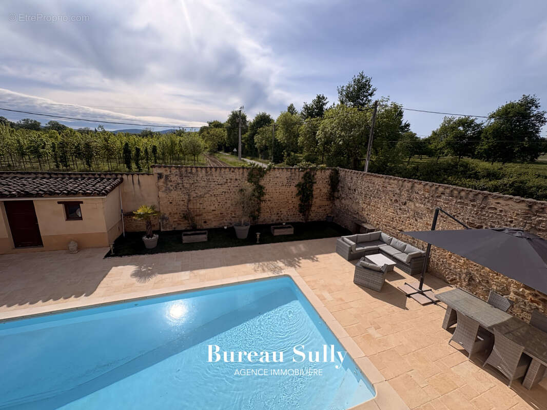 Maison 136 m2  4  chambres terrasse piscine jardin proche Arnas 69400 - photo 15
