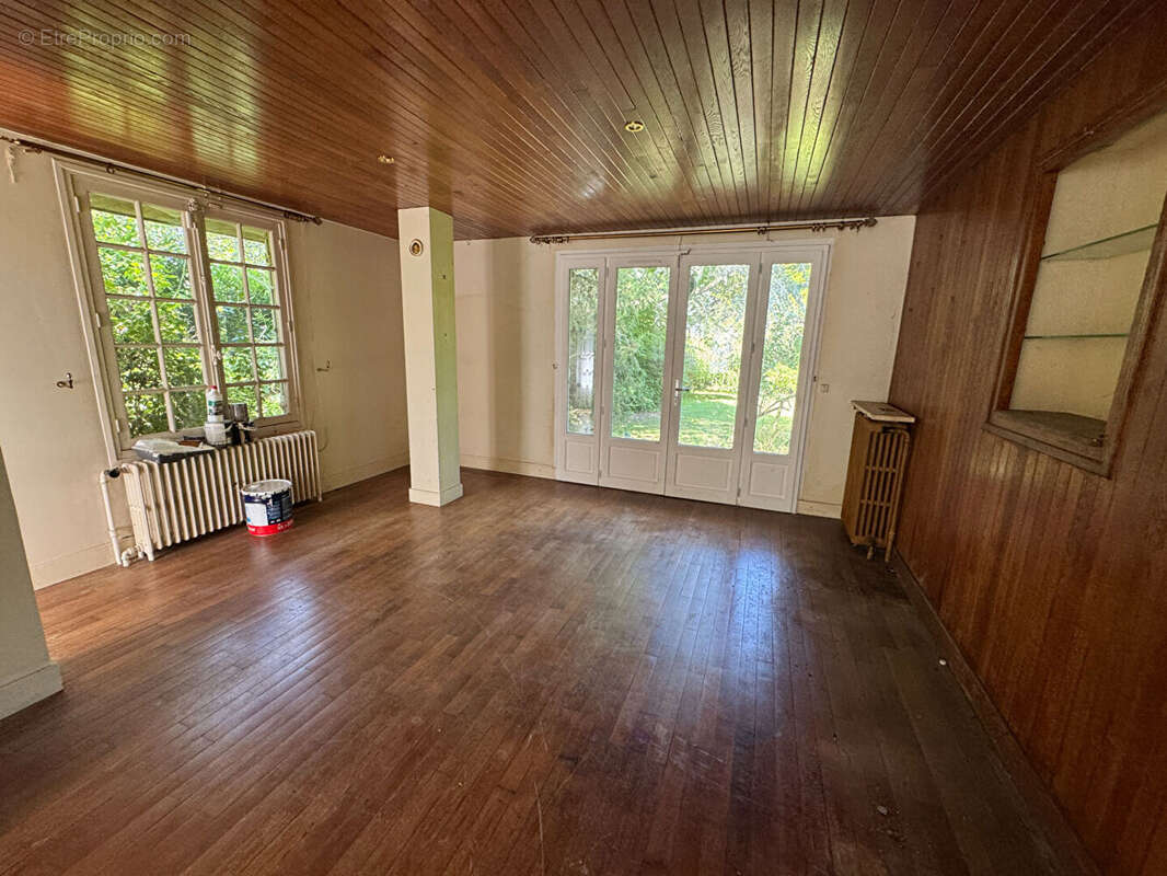 Maison à MAREIL-LE-GUYON