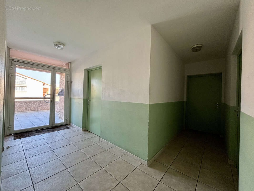 À vendre   t3 duplex de 56 m2 avec parking privatif   saint-assiscle - photo 10