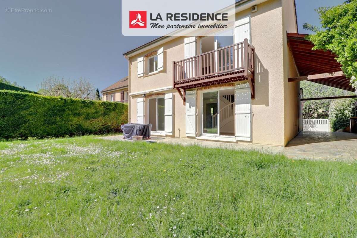 Maison à SAINT-GERMAIN-EN-LAYE