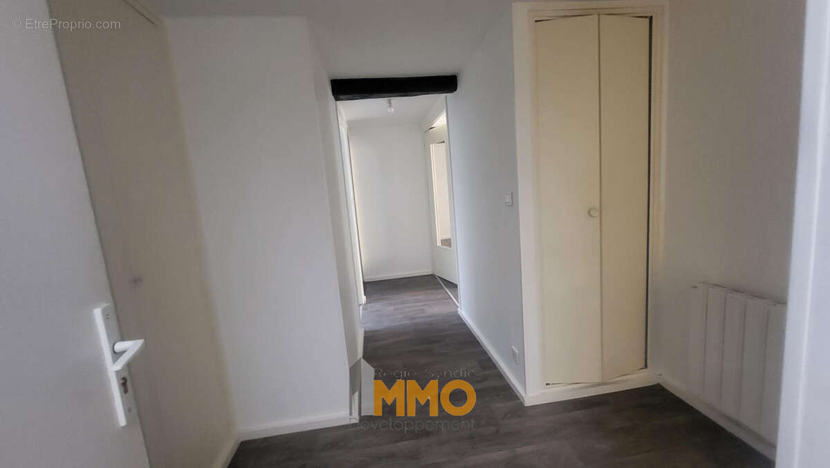 Appartement à L'ARBRESLE